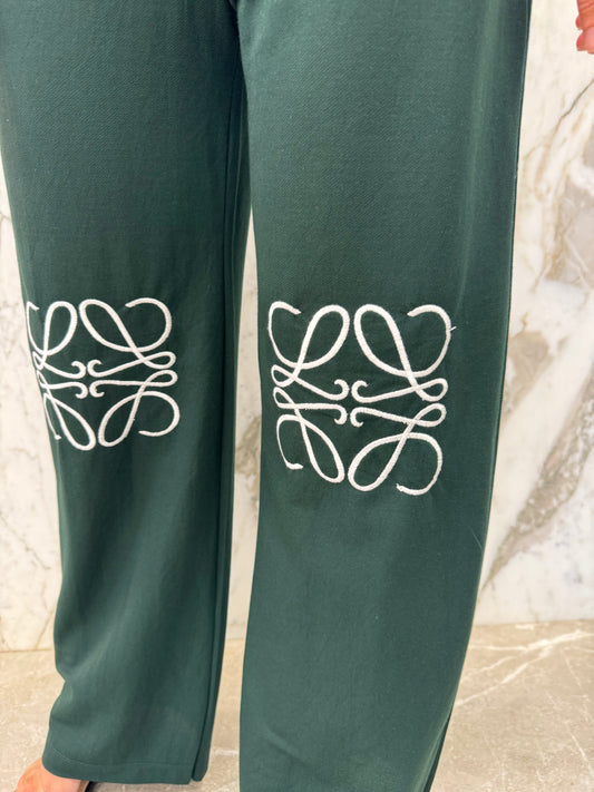 Pantalon vert motif blanc