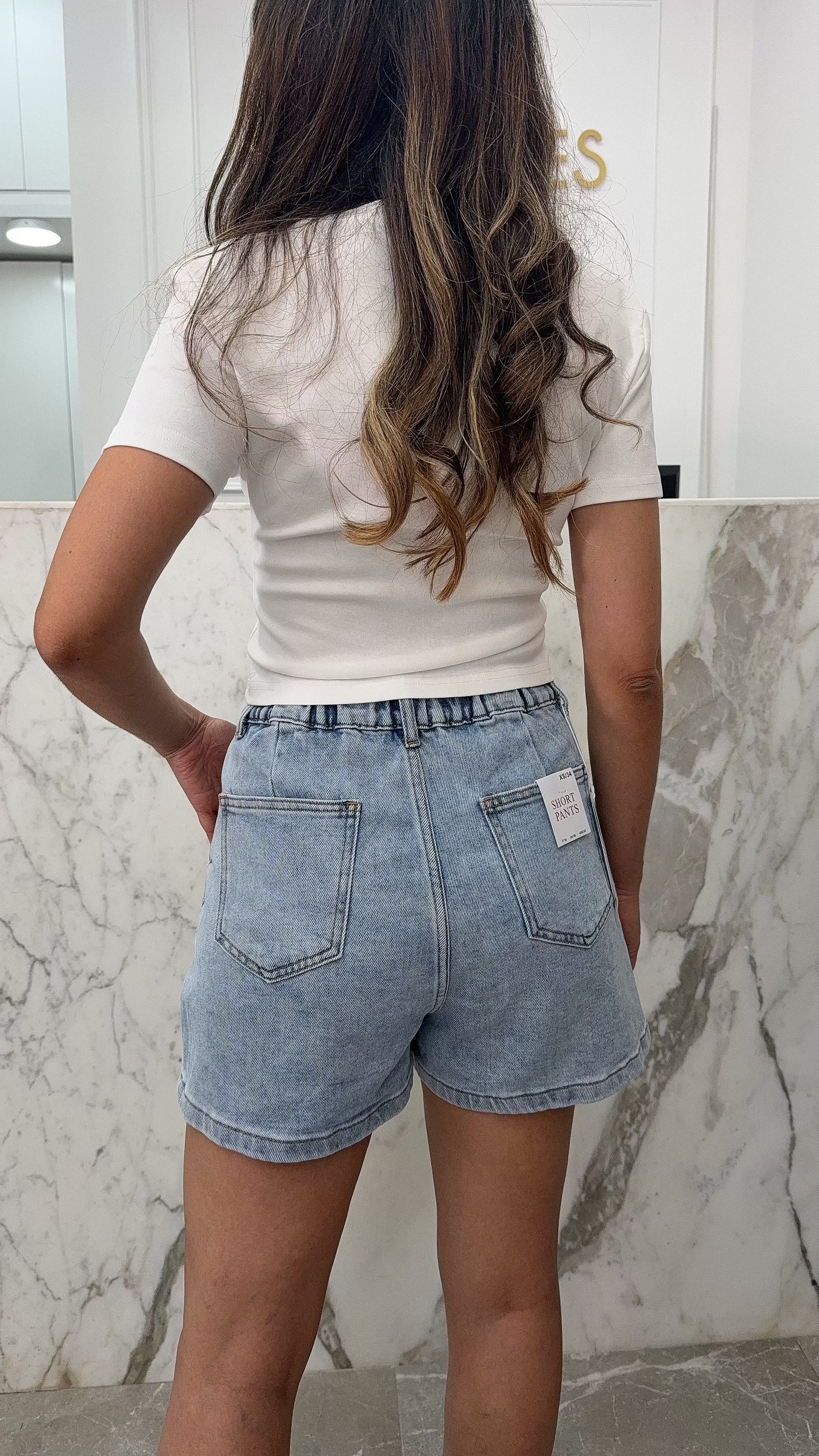 short bleu