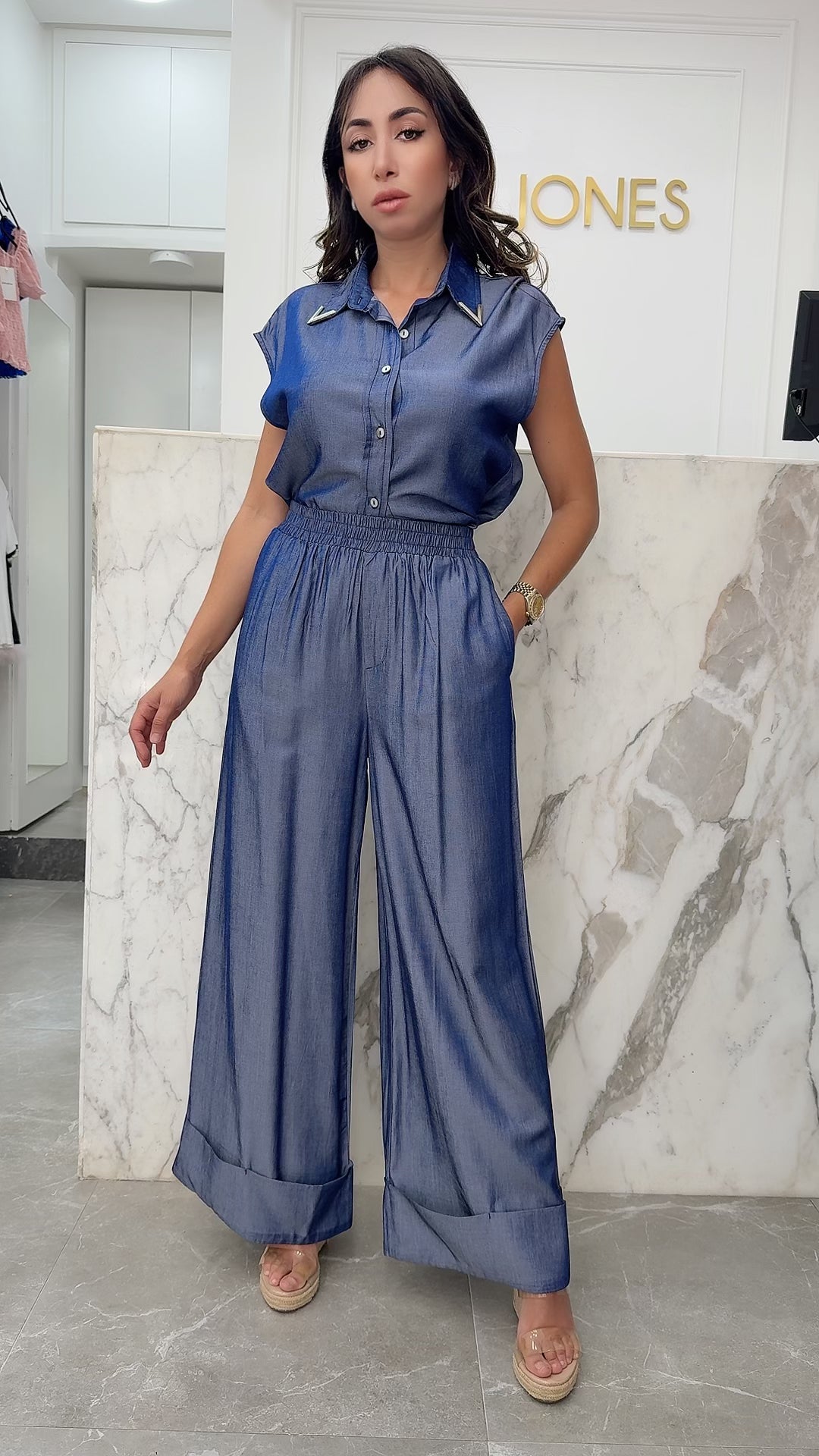 ensemble style jean brillant V argent col