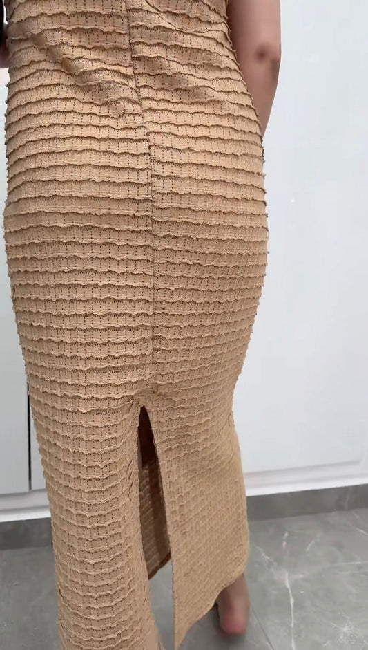 robe longue bouton couronne