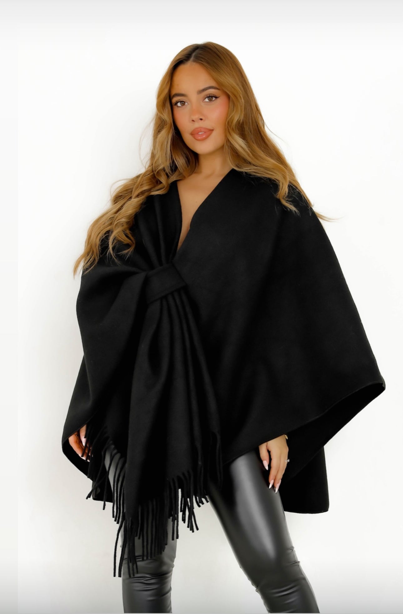 Cape épaisse froufrou