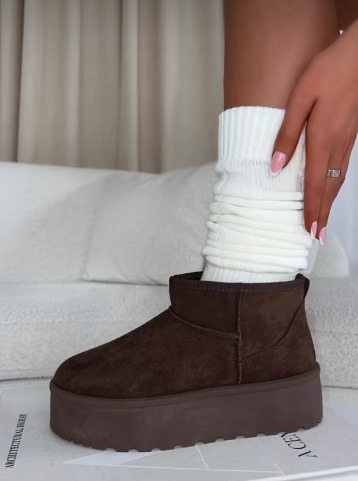 Bottines ultra mini à plateforme fourrées