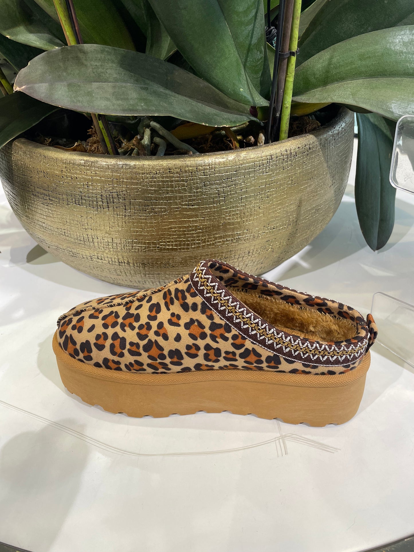 Sabot léopard à plate-forme fourré