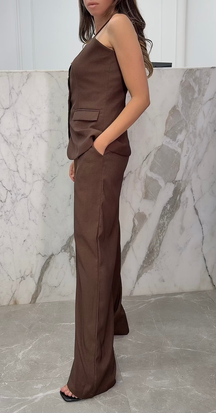Ensemble bretelles boutons dorées marron