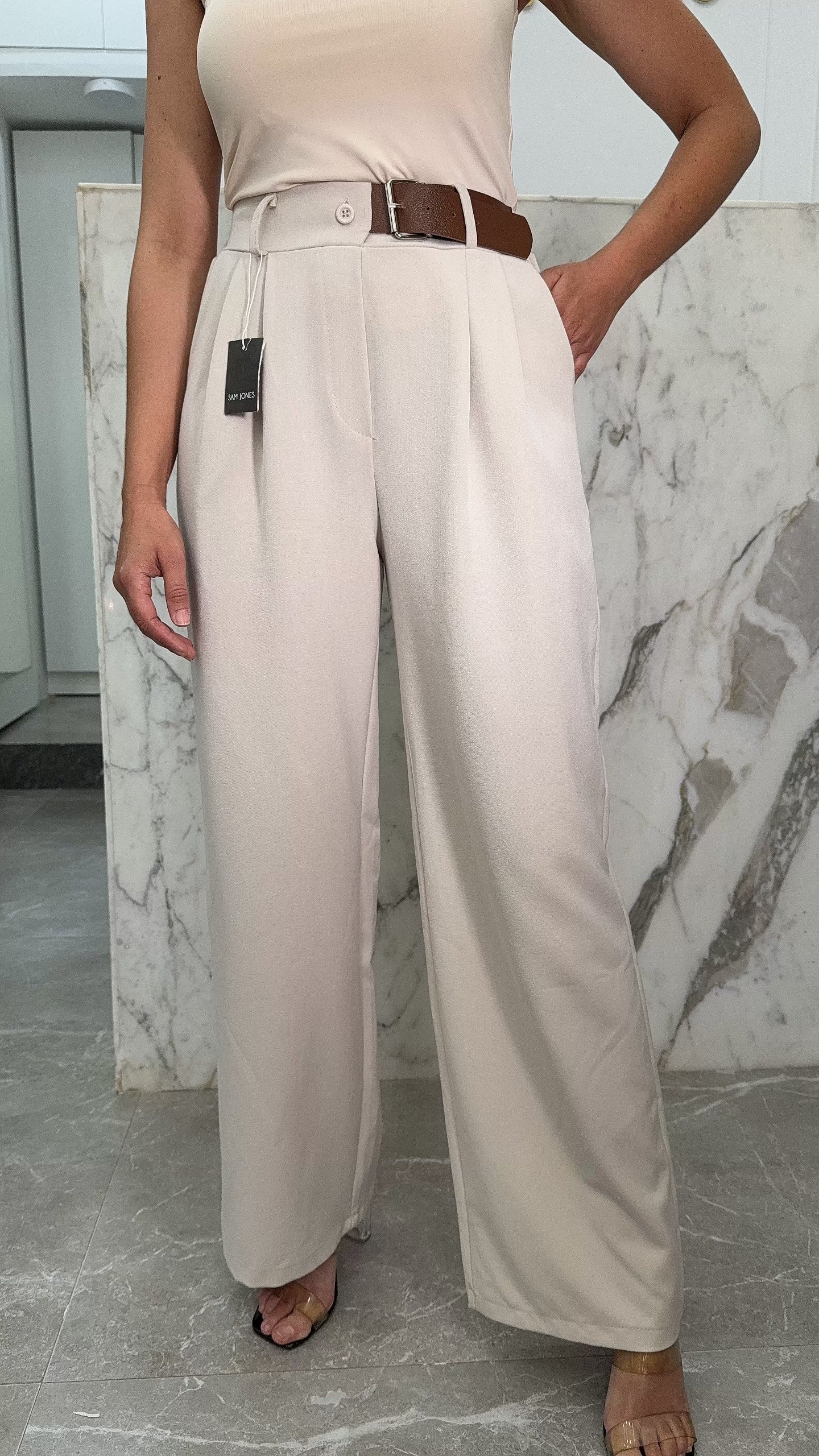 pantalon droit ceinture coté gris