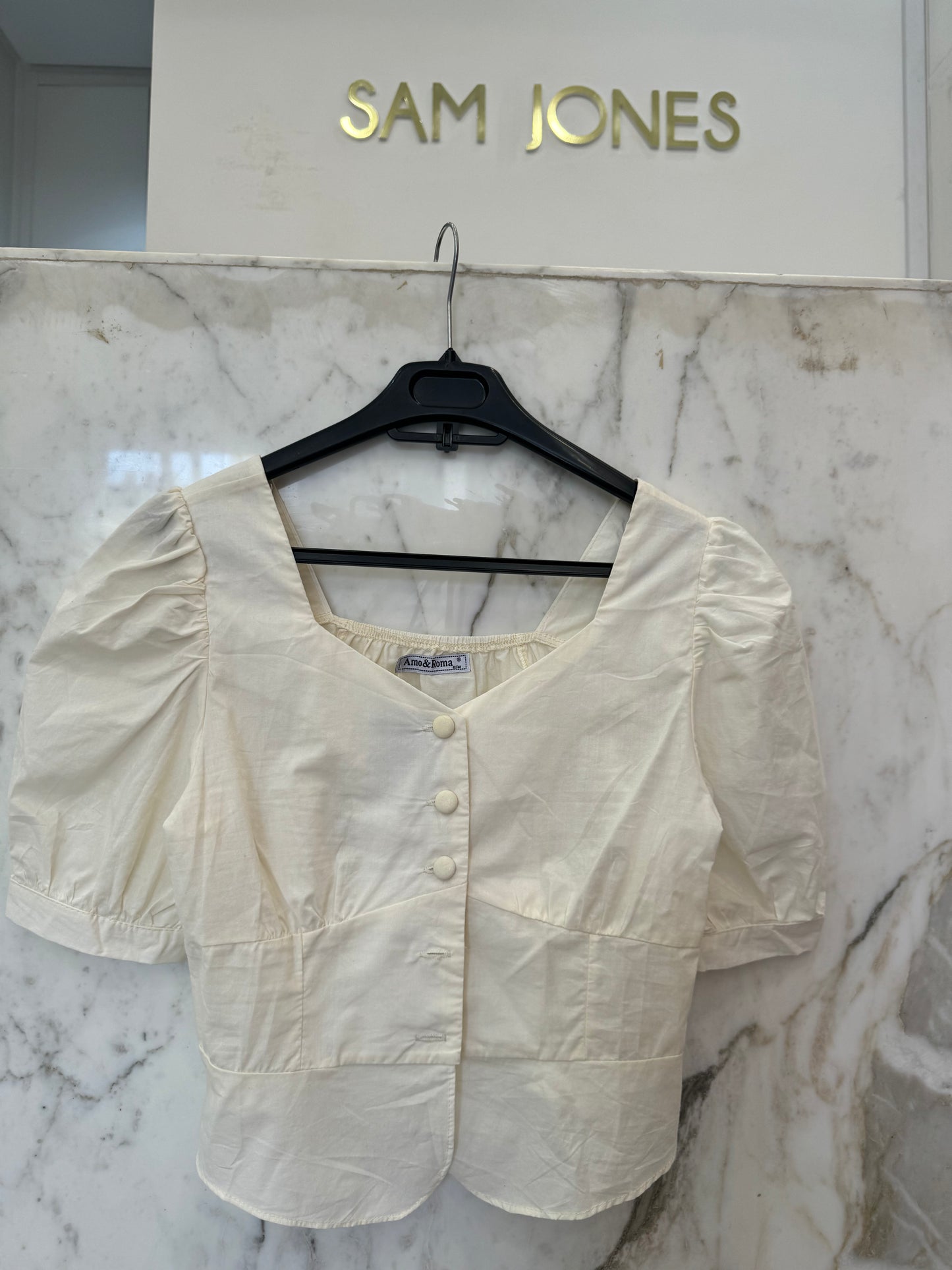 top bouttons blanc