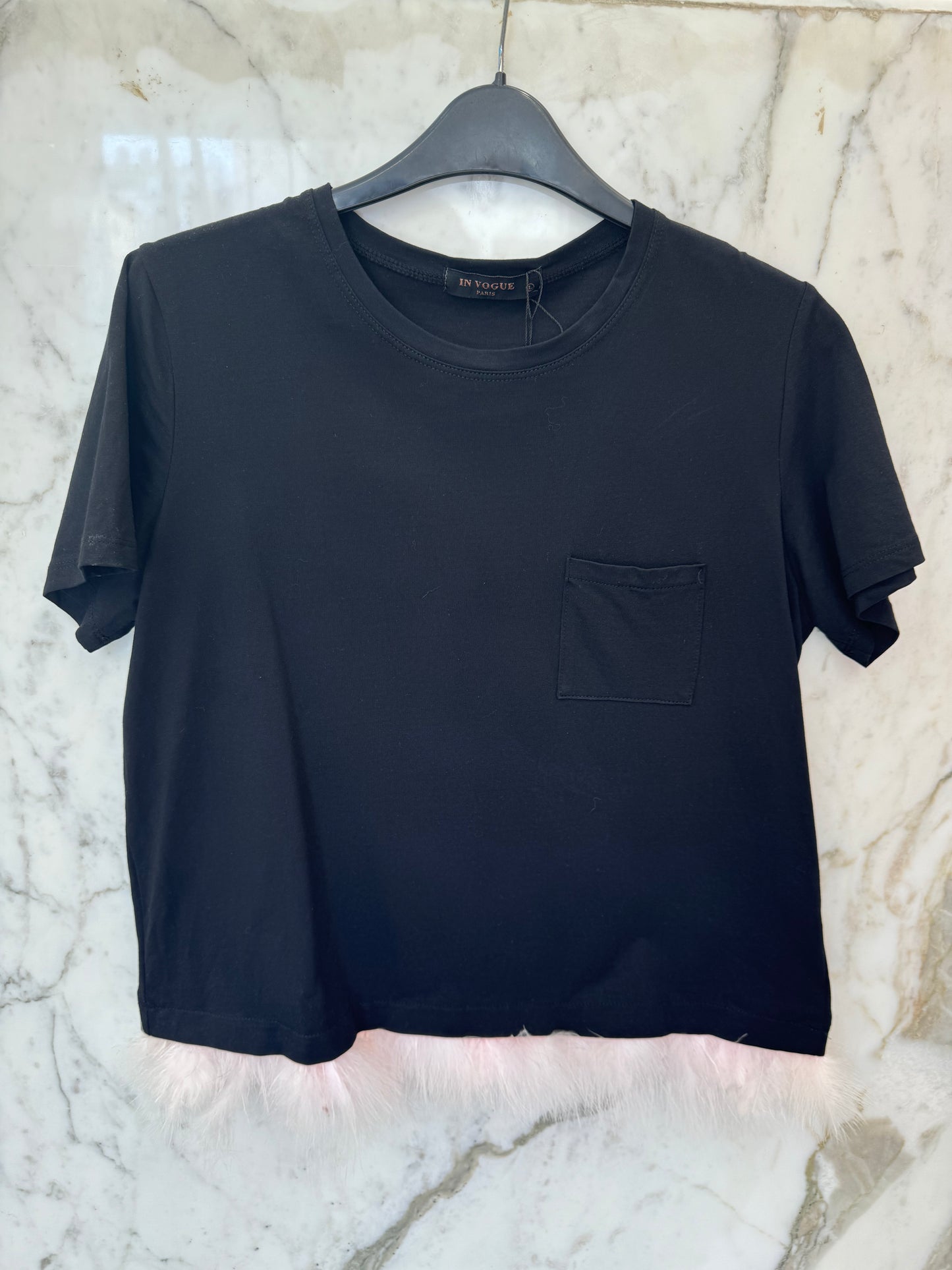 t-shirt avec plumes