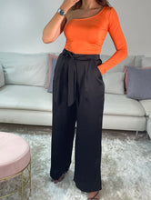 Charger l&#39;image dans la galerie, pantalon noir satin