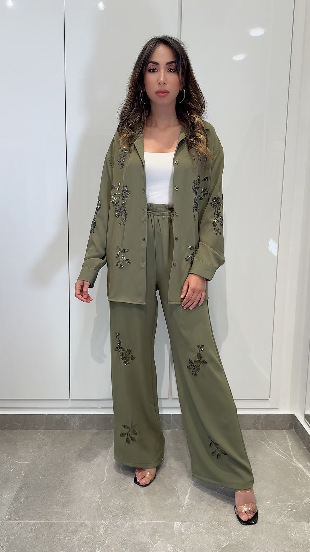 Ensemble sequin kaki