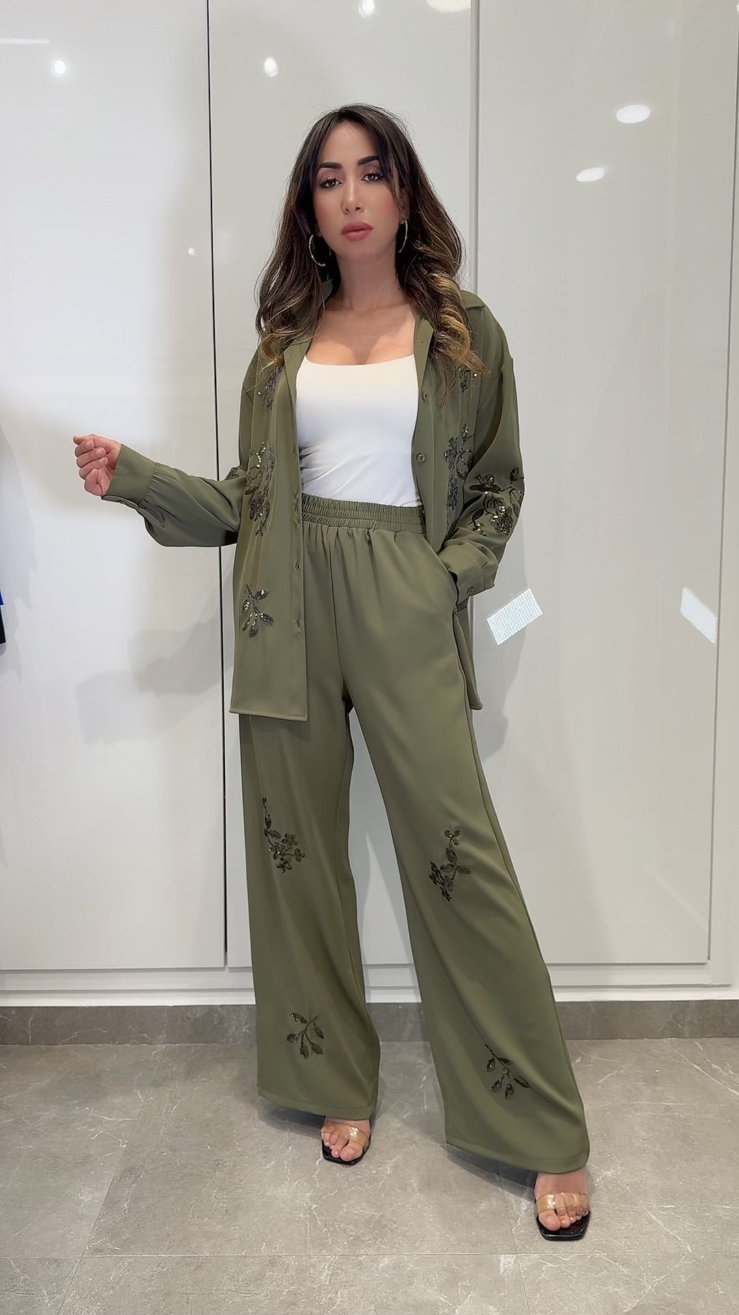 Ensemble sequin kaki