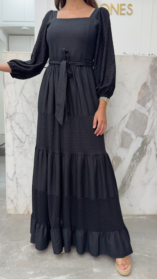 robe manche brodée