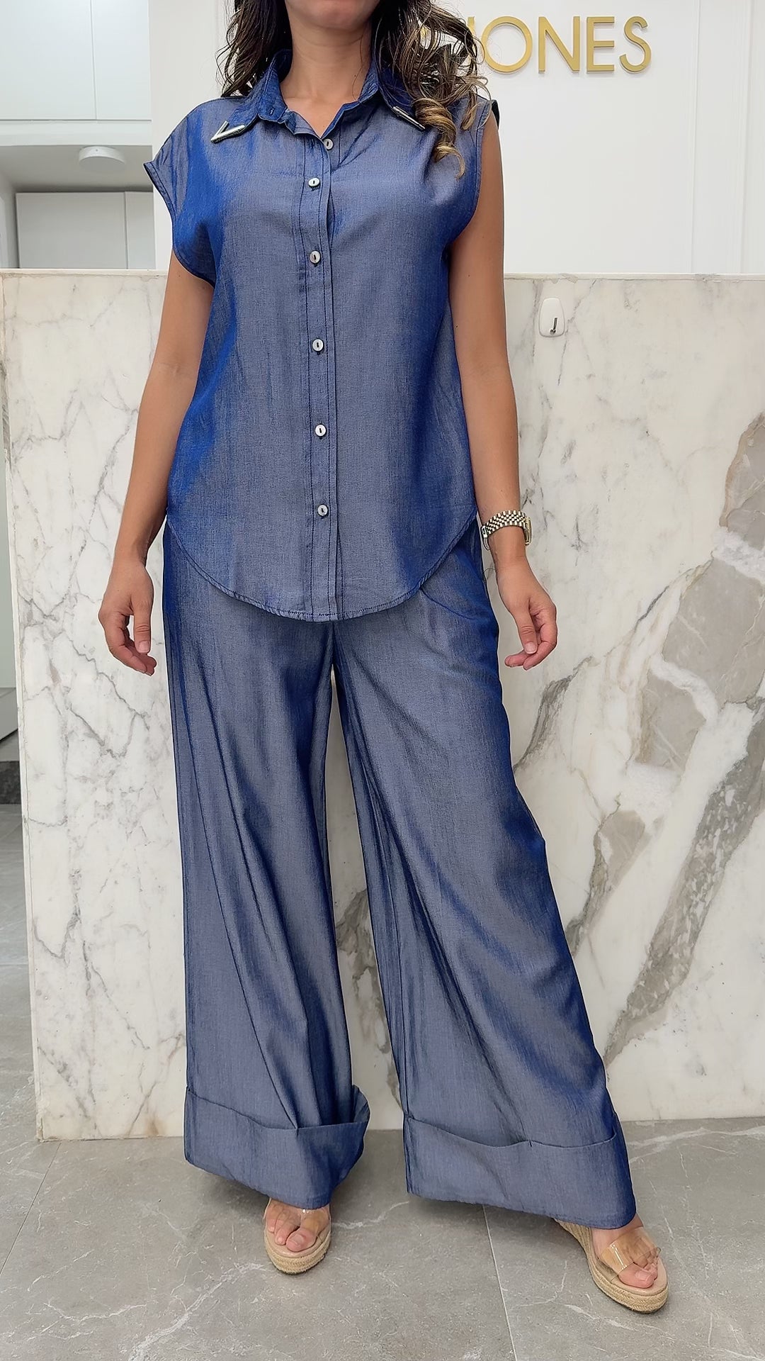 ensemble style jean brillant V argent col