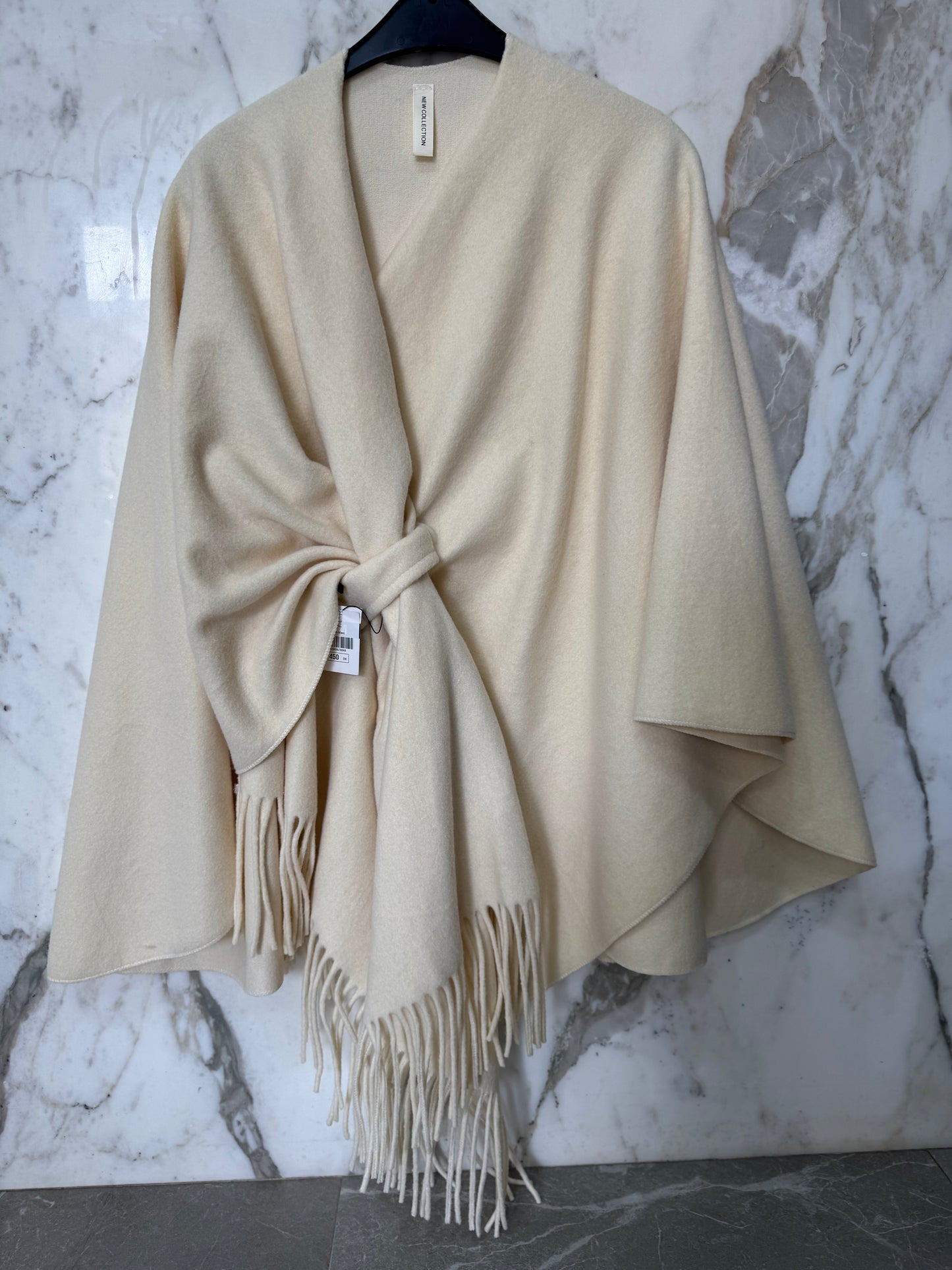 Cape épaisse froufrou