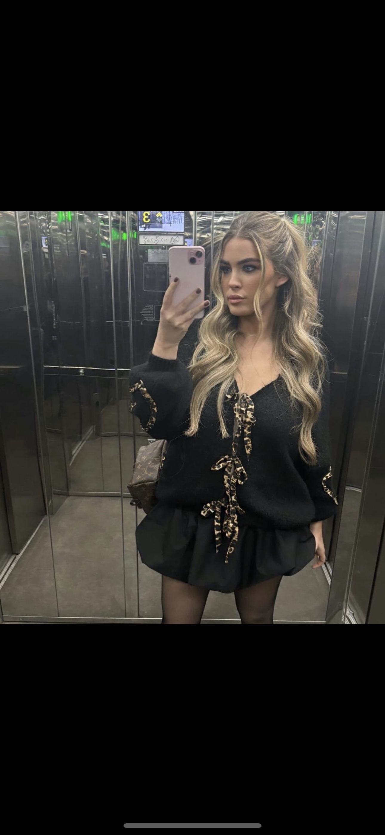 pull ouvert devant lacets léopard