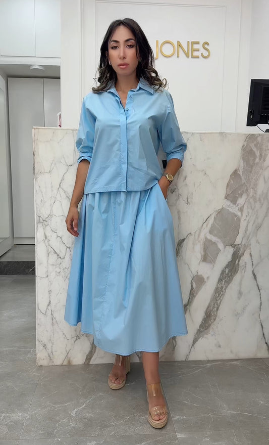 Ensemble jupe évasée bleu ciel