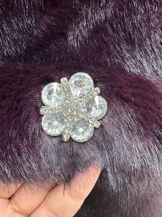 fourrure petit fourrure bouton style broche